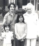 thumbs/1977.06_[04]_meme_eliane_seline_mychele.png.jpg